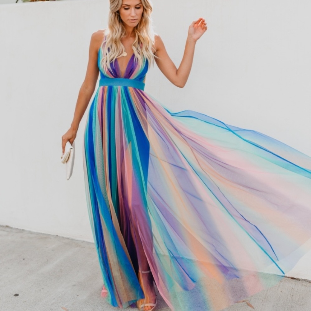 Luxxel from Vici collection vibrant maxi dress